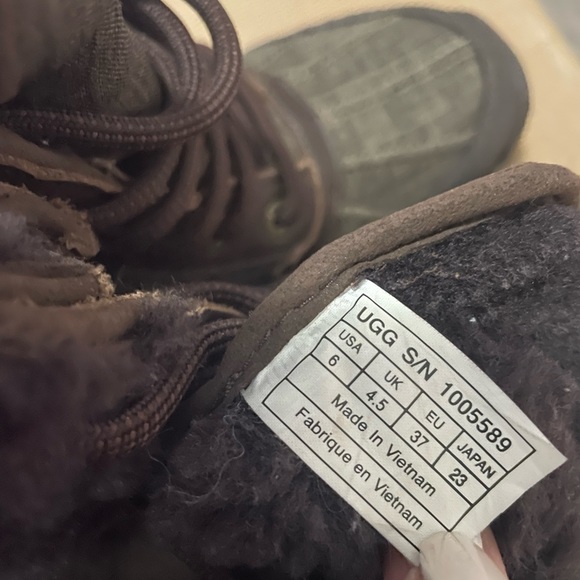 UGG Adirondack 2 boot - Picture 6 of 7